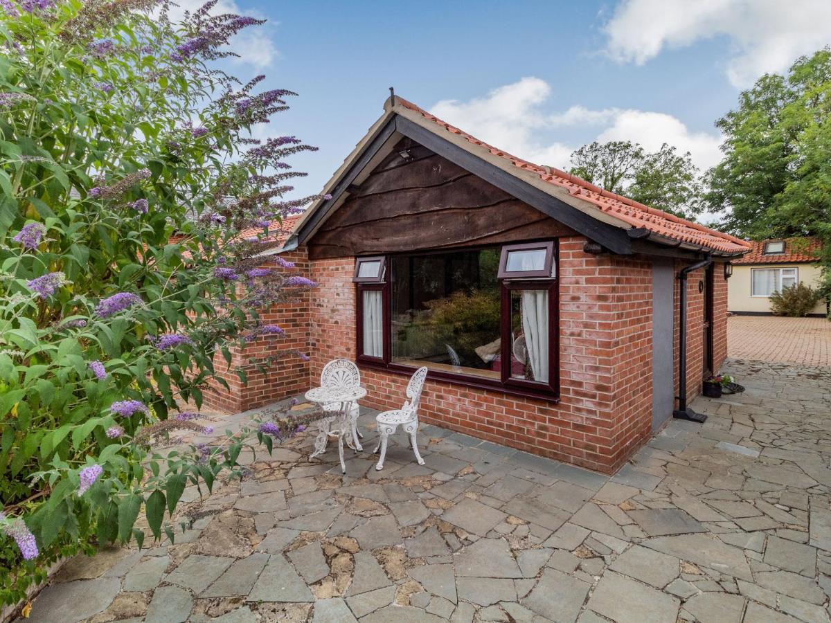 Villa The Nest Box Diss Esterno foto